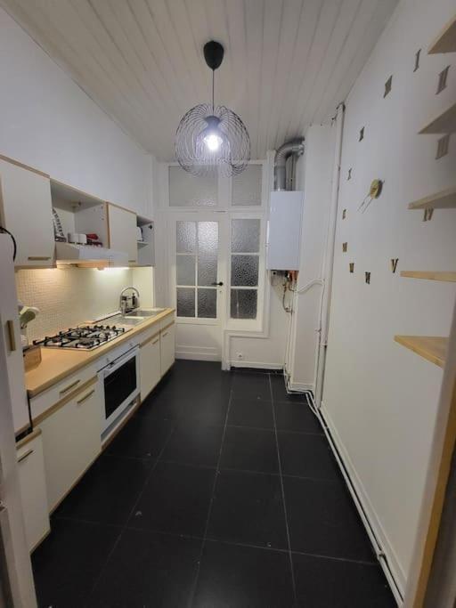 Appartement Style Haussmannien 1 Bedroom ブリュッセル エクステリア 写真